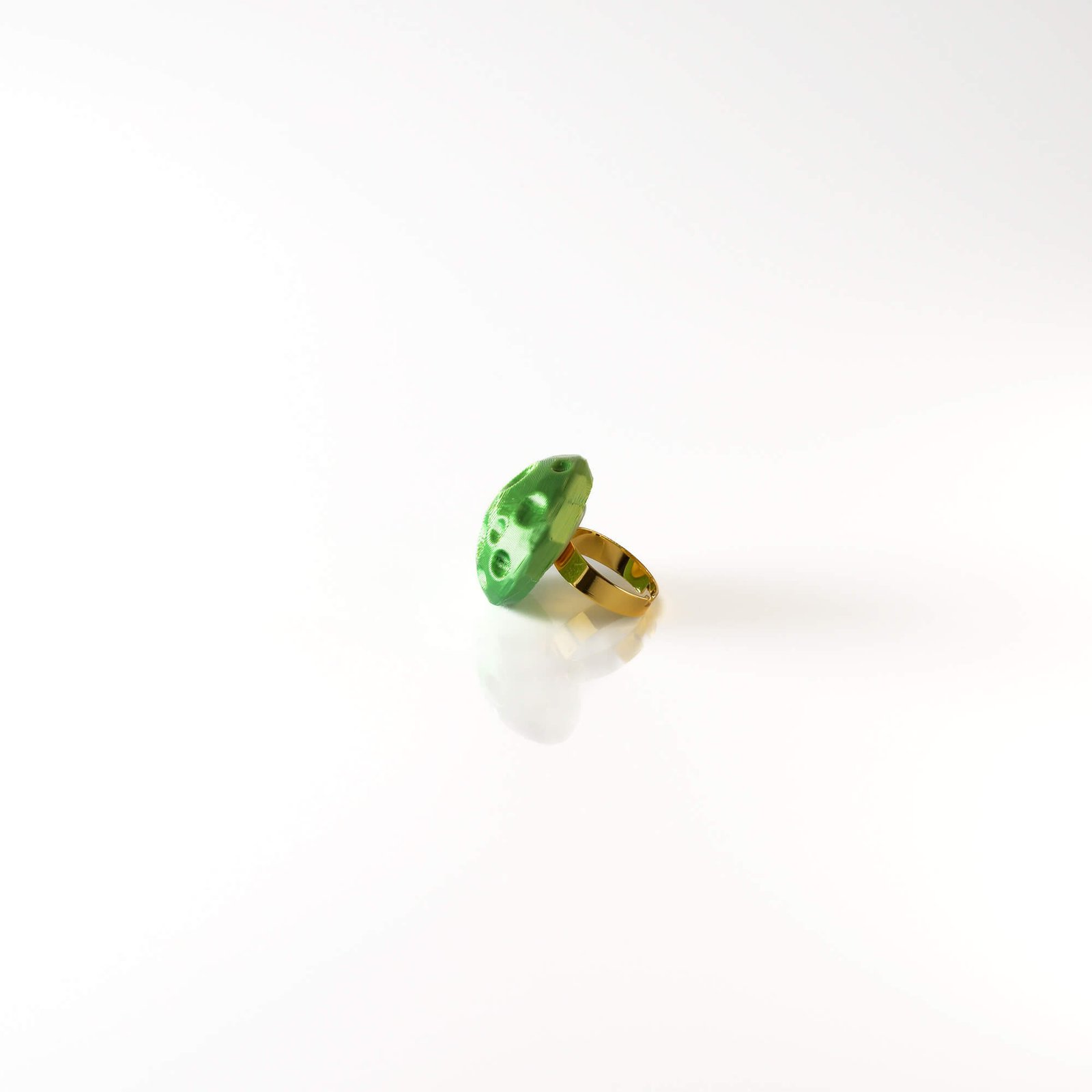Emerald Orbit Half Moon ring green - Image 2