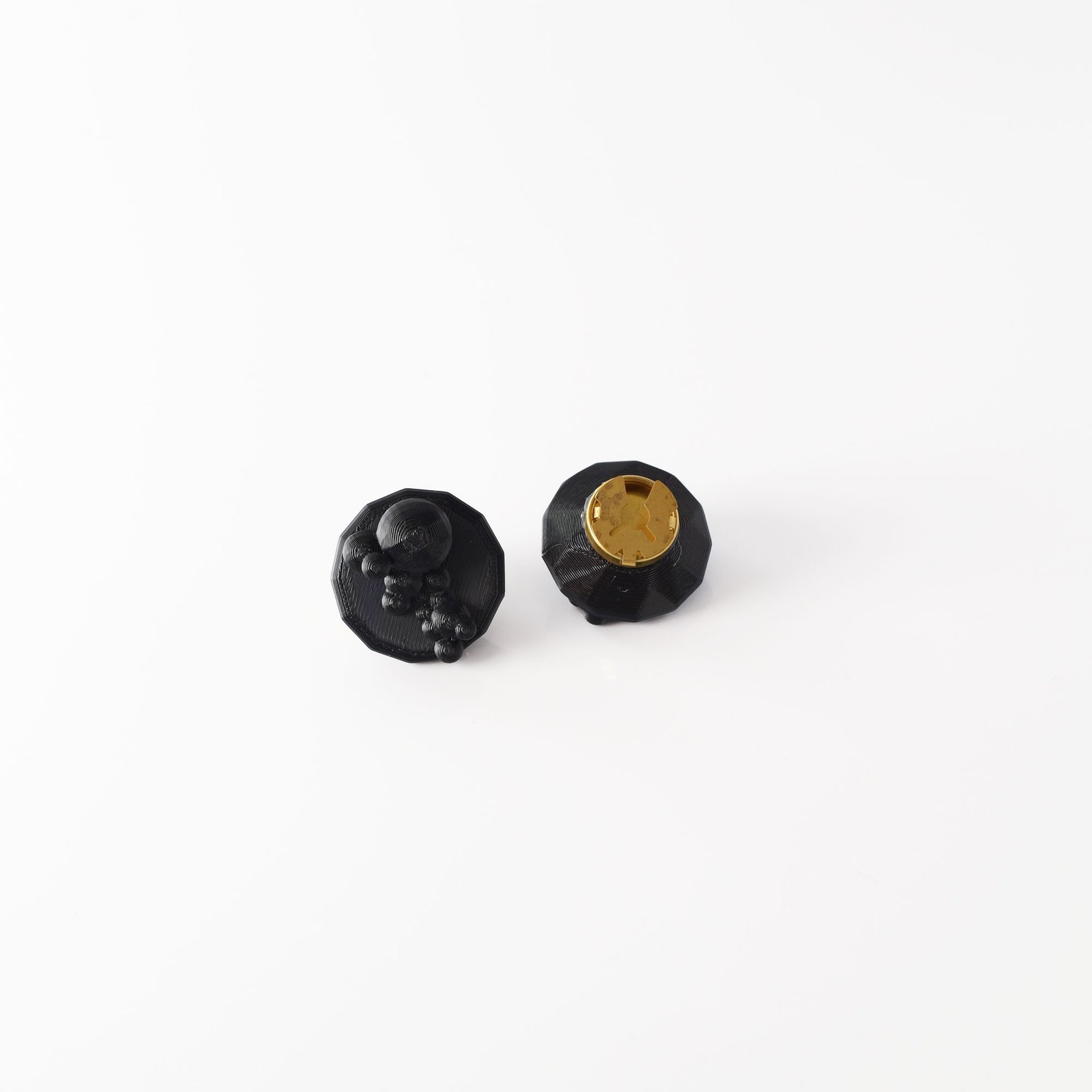 Cup button cover pearl black - Image 2