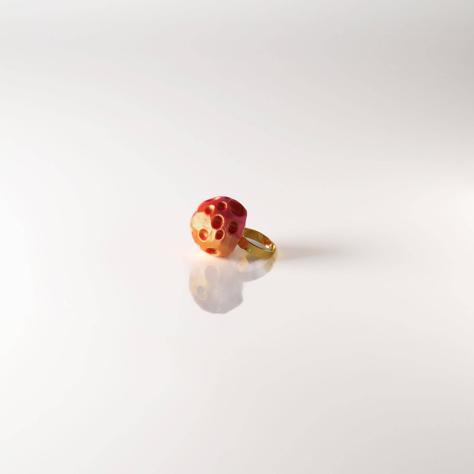Full Moon Fuchsia pulse ring - Image 4