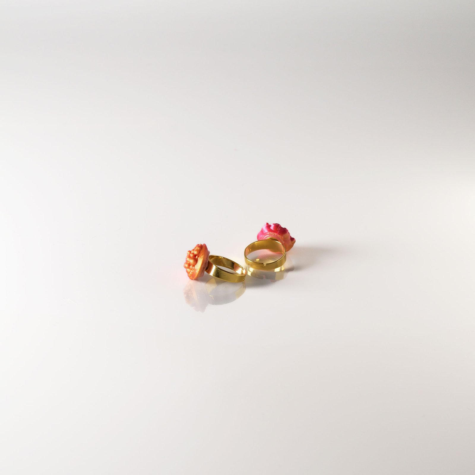 Star Dust ring Fuchsia Pulse - Image 4